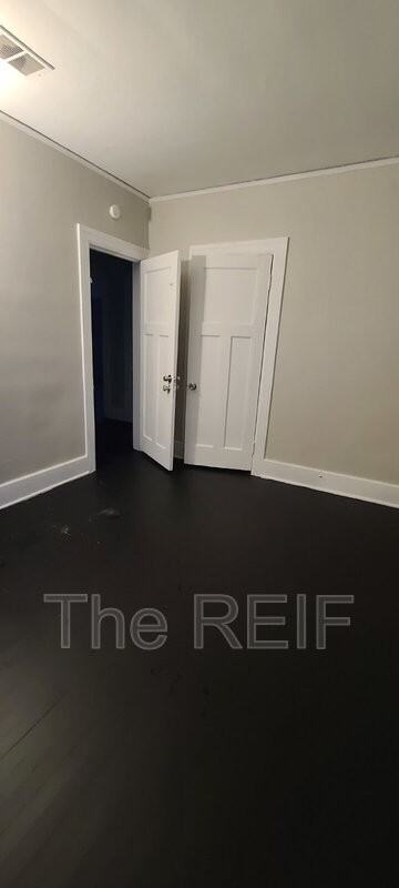 4334 Pacific St - Photo 3 of 22