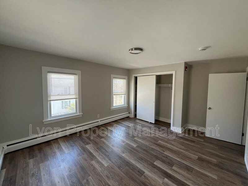 36 N 3rd Ave #2ndFL - Photo 3 of 10