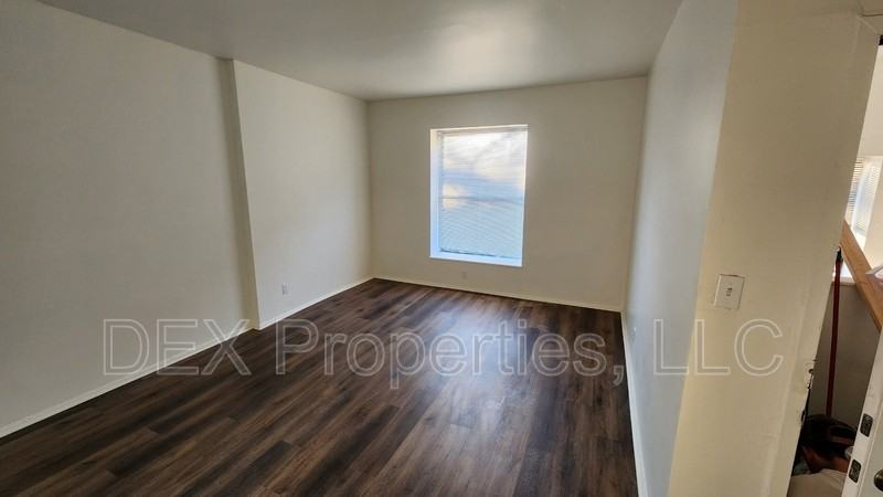 5096 Minerva Ave - Photo 2 of 8