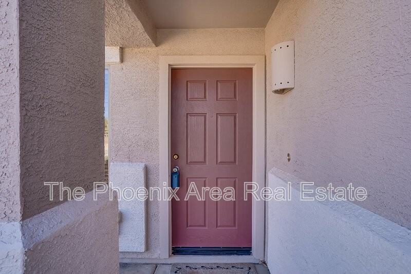 40219 N Cassara Dr - Photo 4 of 41