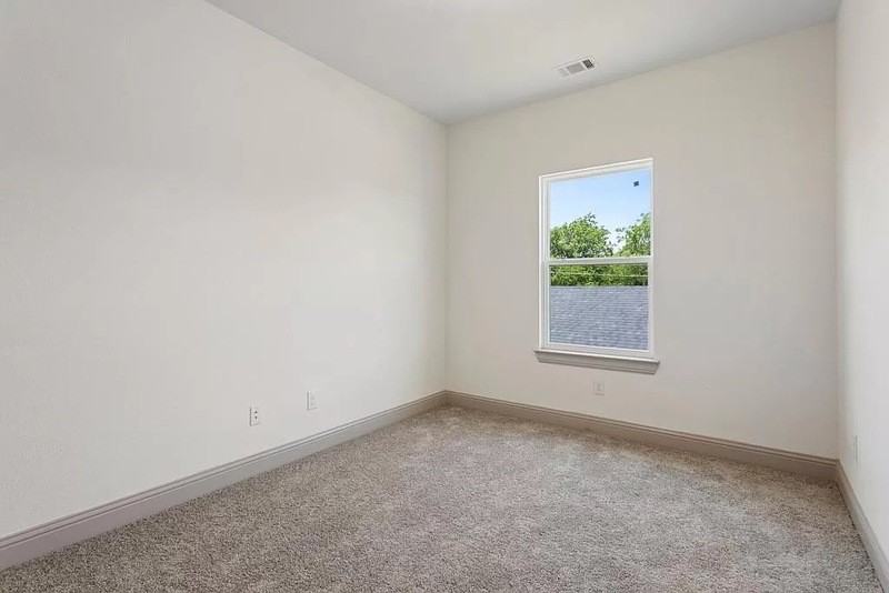 3130 Wayside Ave - Photo 6 of 10