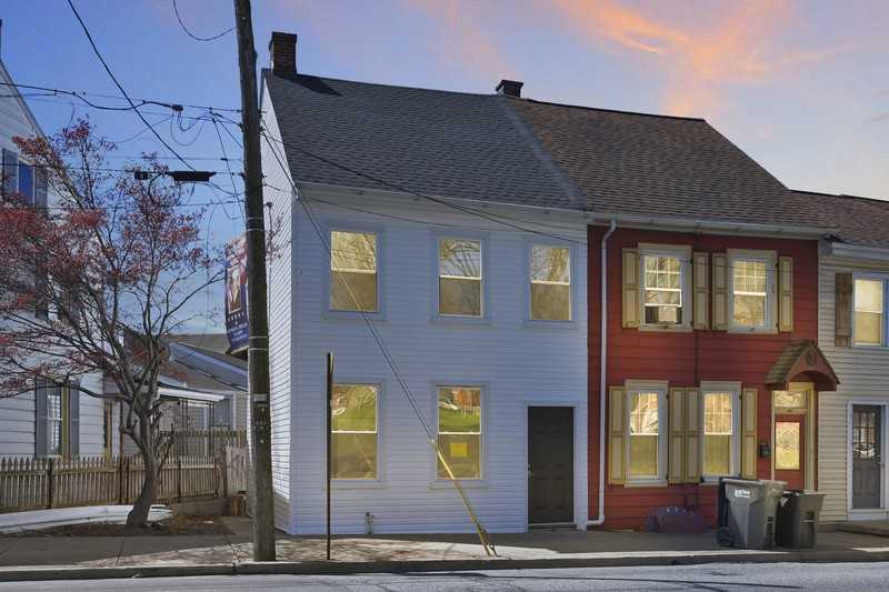 24 Lancaster Ave - Photo 2 of 34