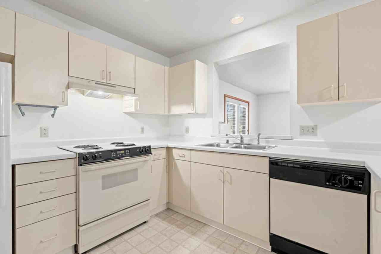 1085 Jaystone Terrace - Photo 2 of 39