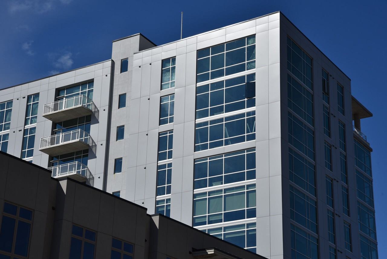 Van Alen - Photo 3 of 50