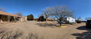 featured image of 1500 W 7th St