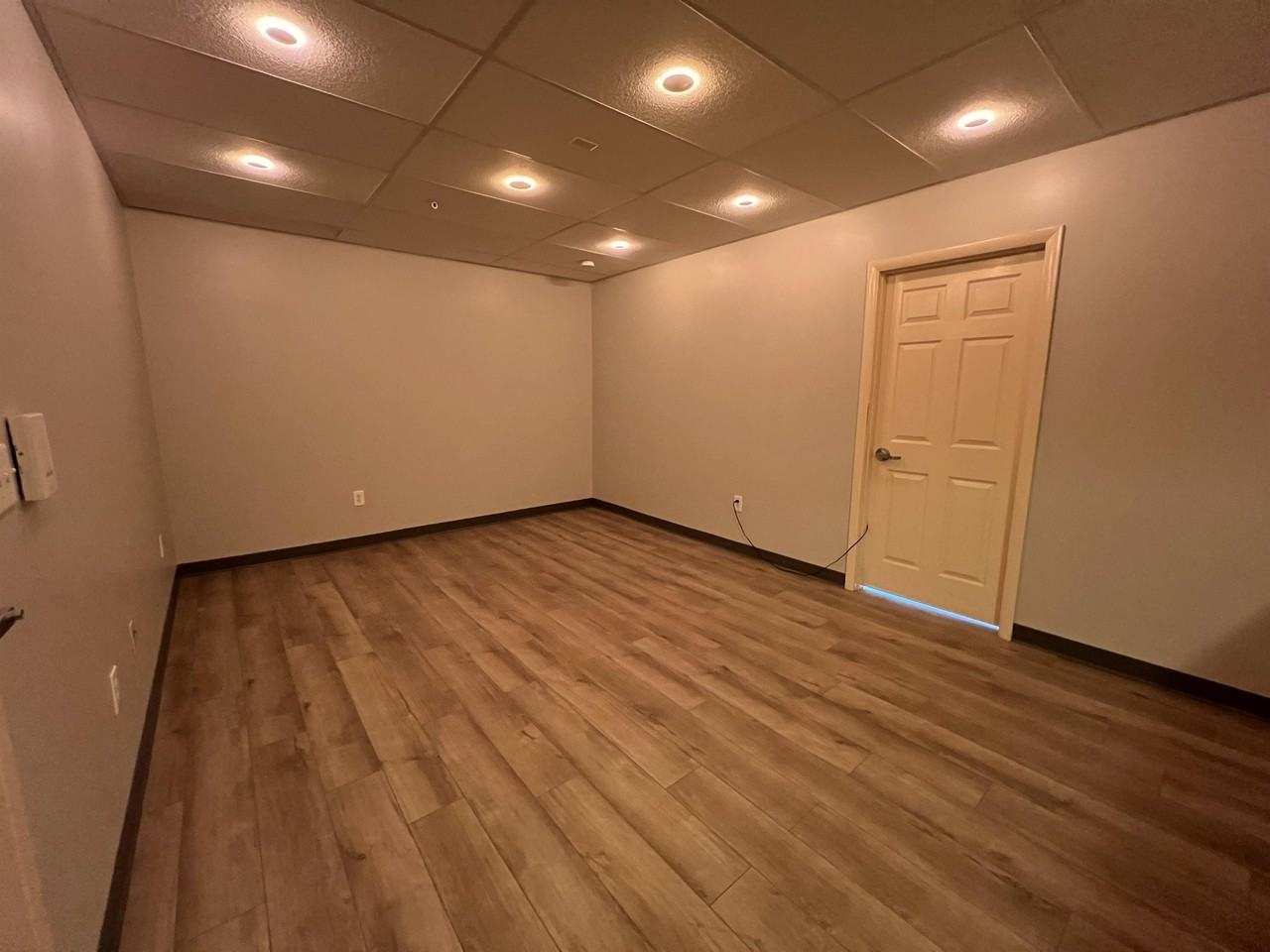 622 17th Street - Photo 5 of 11