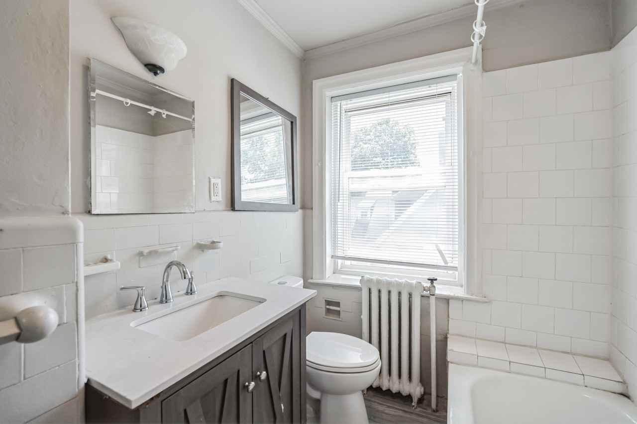 6355 Lancaster Avenue - Photo 3 of 50