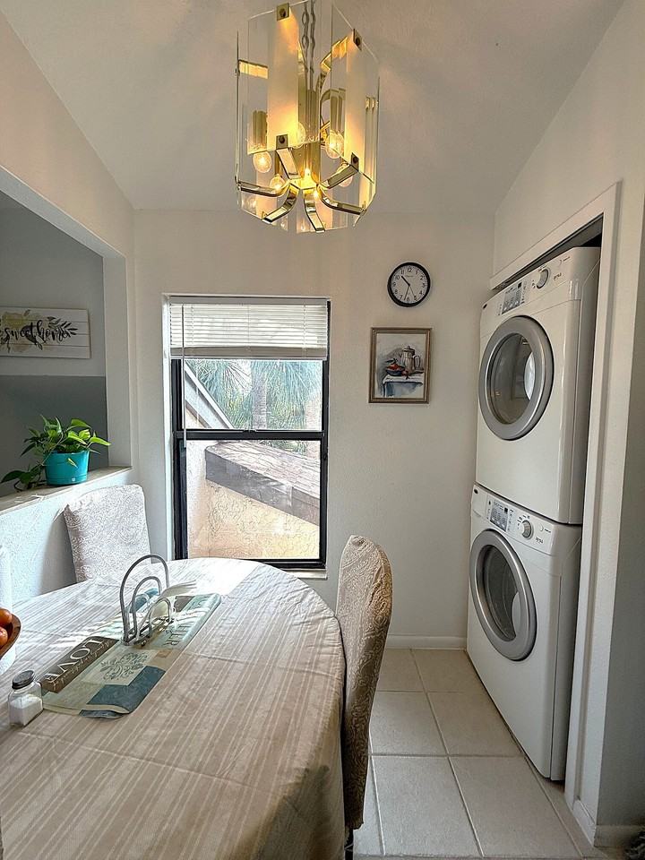 2906 South Semoran Boulevard - Photo 4 of 19