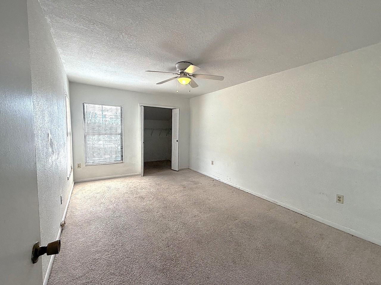 2906 South Semoran Boulevard - Photo 6 of 19