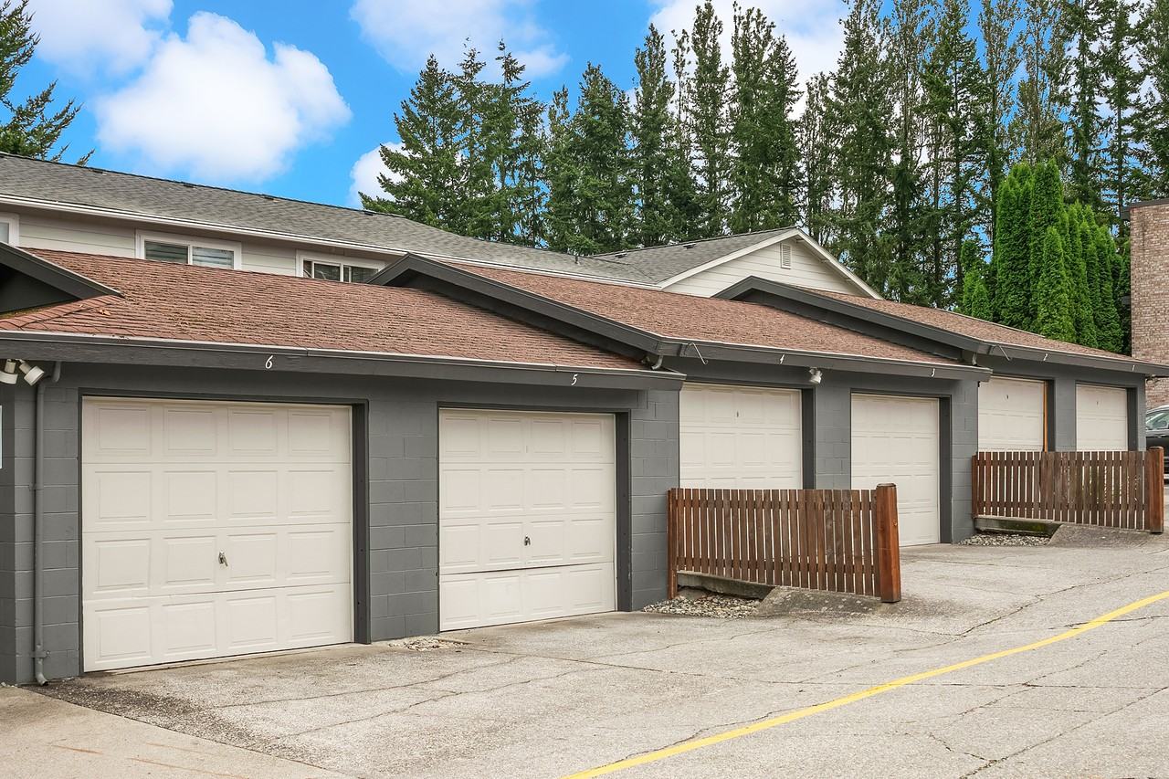 618 75th Street Southeast - Photo 5 of 50