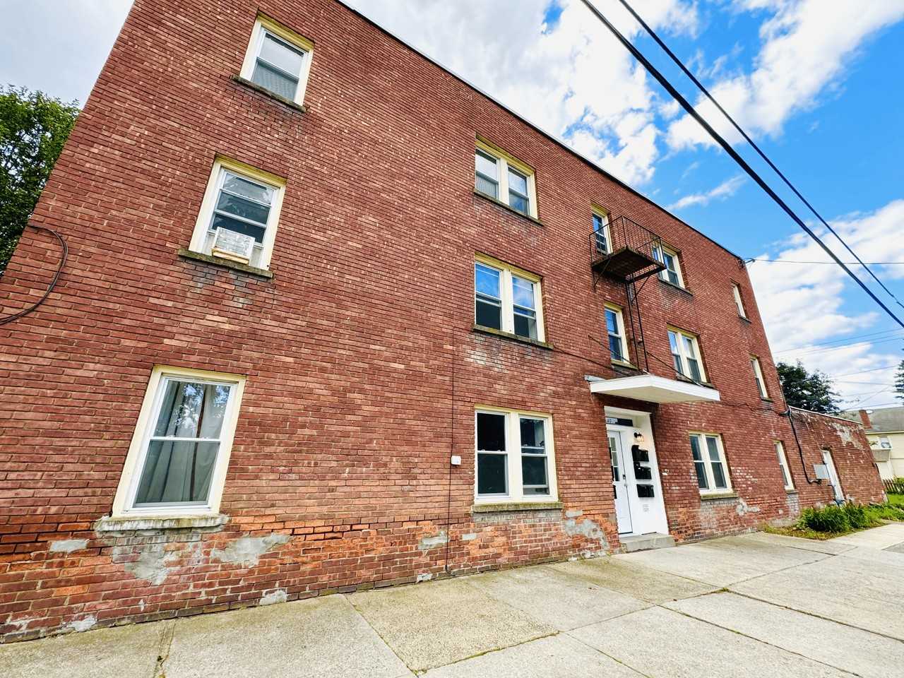 40 102nd Street - Photo 4 of 5