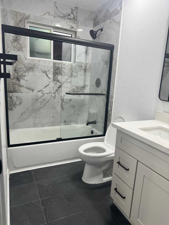 721 Clyde Avenue ##A - Photo 4 of 15