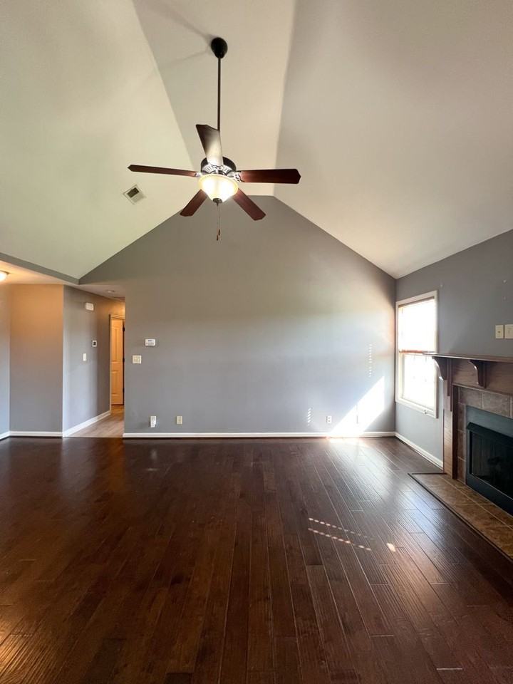 1092 Castlerock Dr - Photo 6 of 49