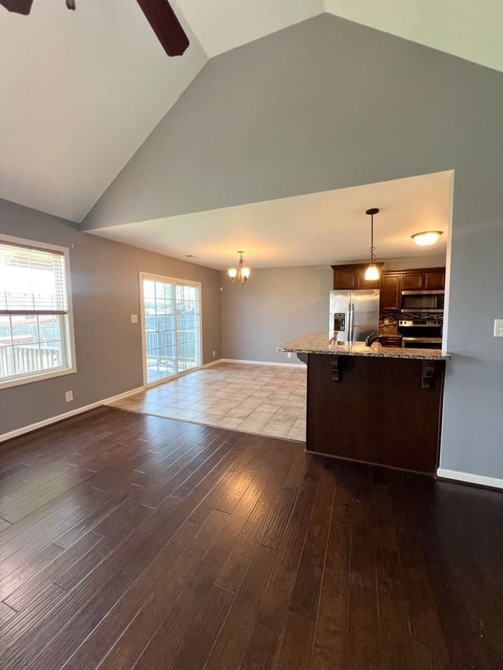 1092 Castlerock Dr - Photo 7 of 49