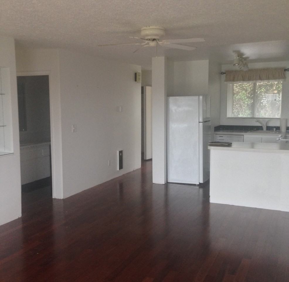 Fifth Street Place - Photo 3 of 7