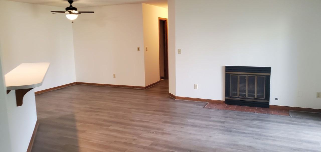 1402 Park De Ville Pl - Photo 2 of 15