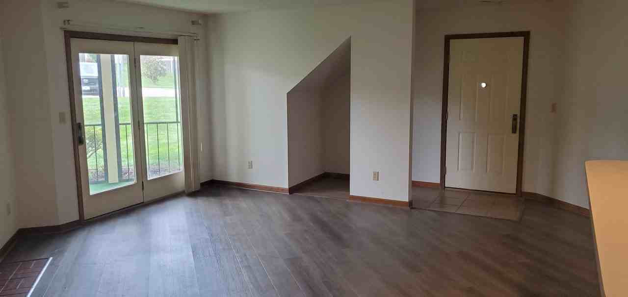 1402 Park De Ville Pl - Photo 3 of 15