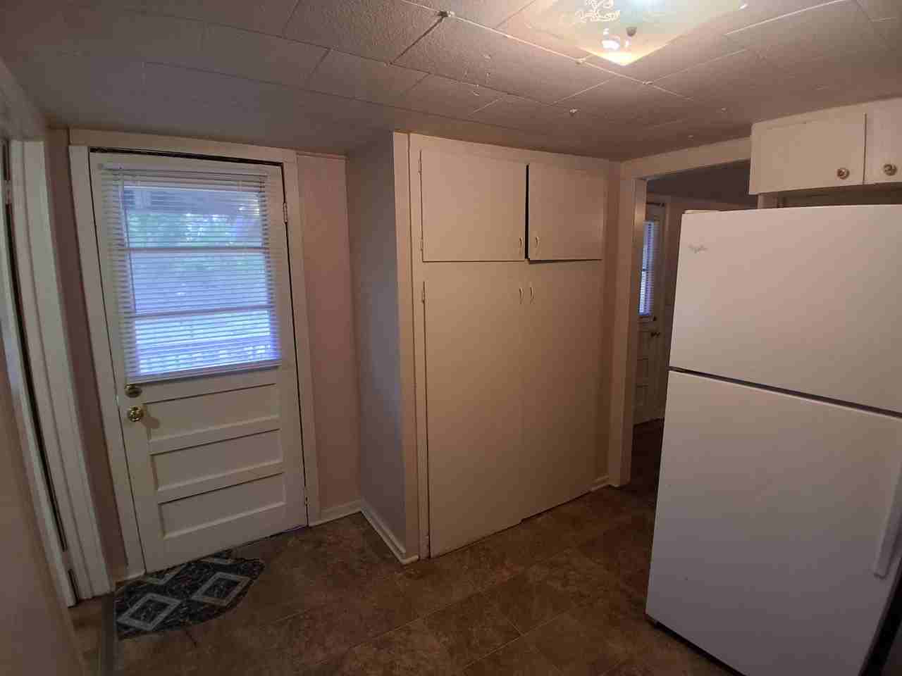 2150 1/2 Winston Ave - Photo 7 of 10