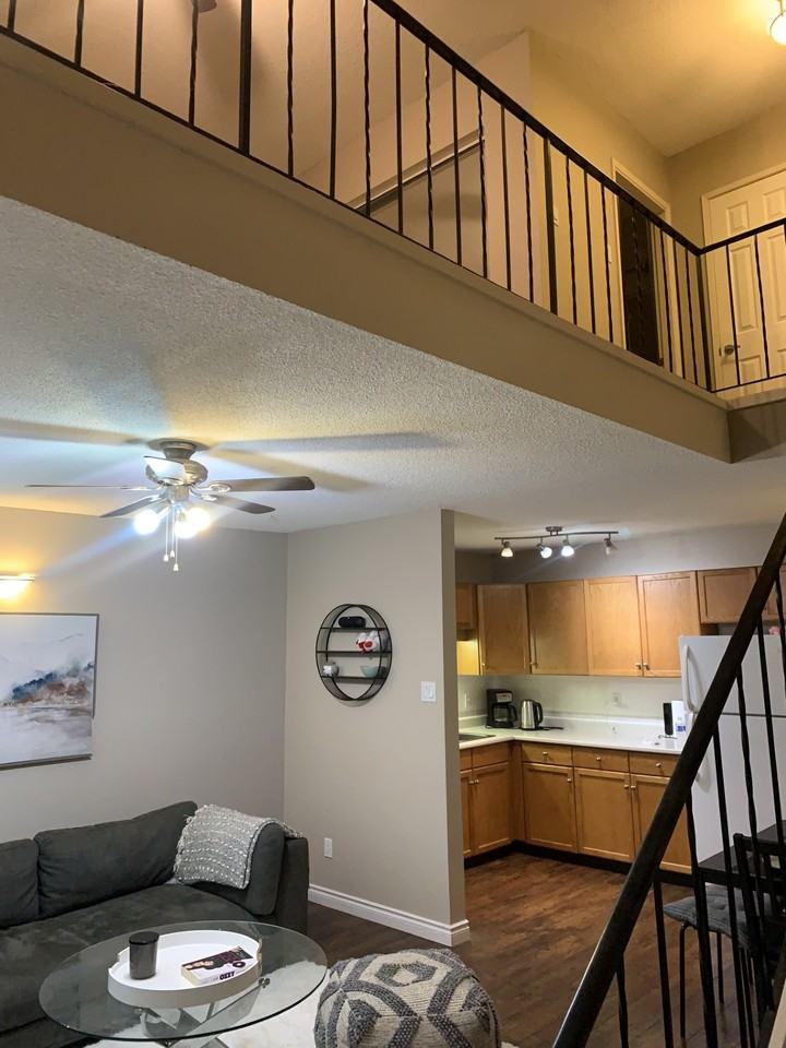 85 Ave & 105 St NW - Photo 4 of 9