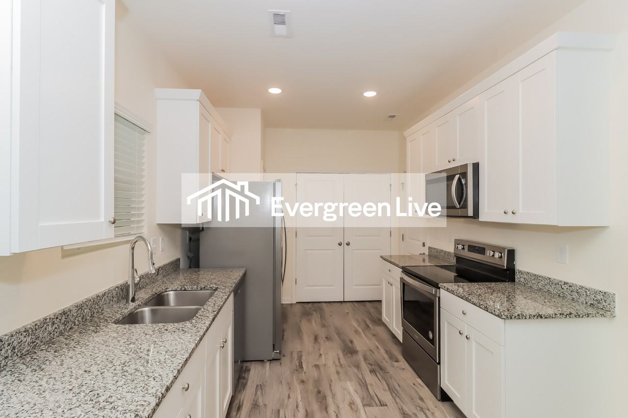 362 Water St - Photo 5 of 14