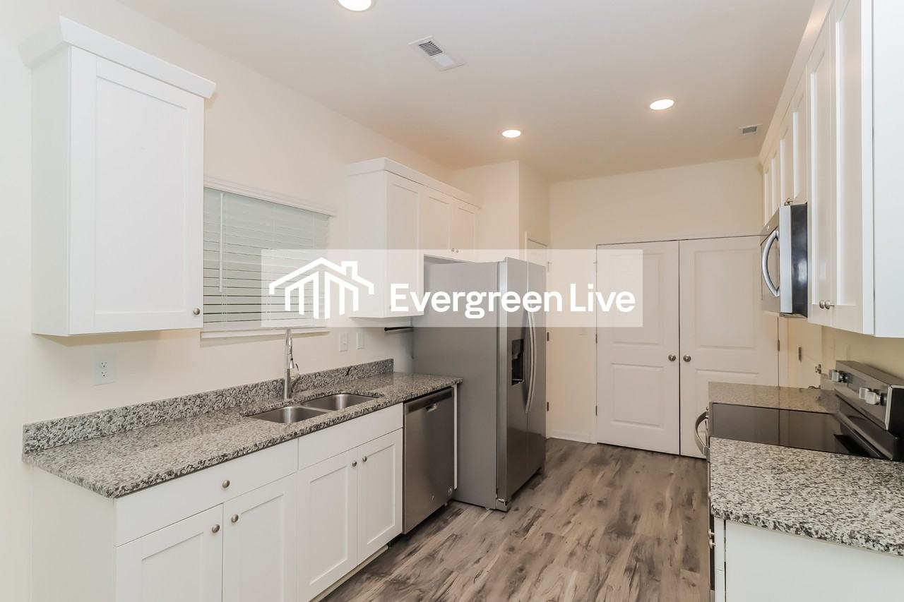 362 Water St - Photo 4 of 14