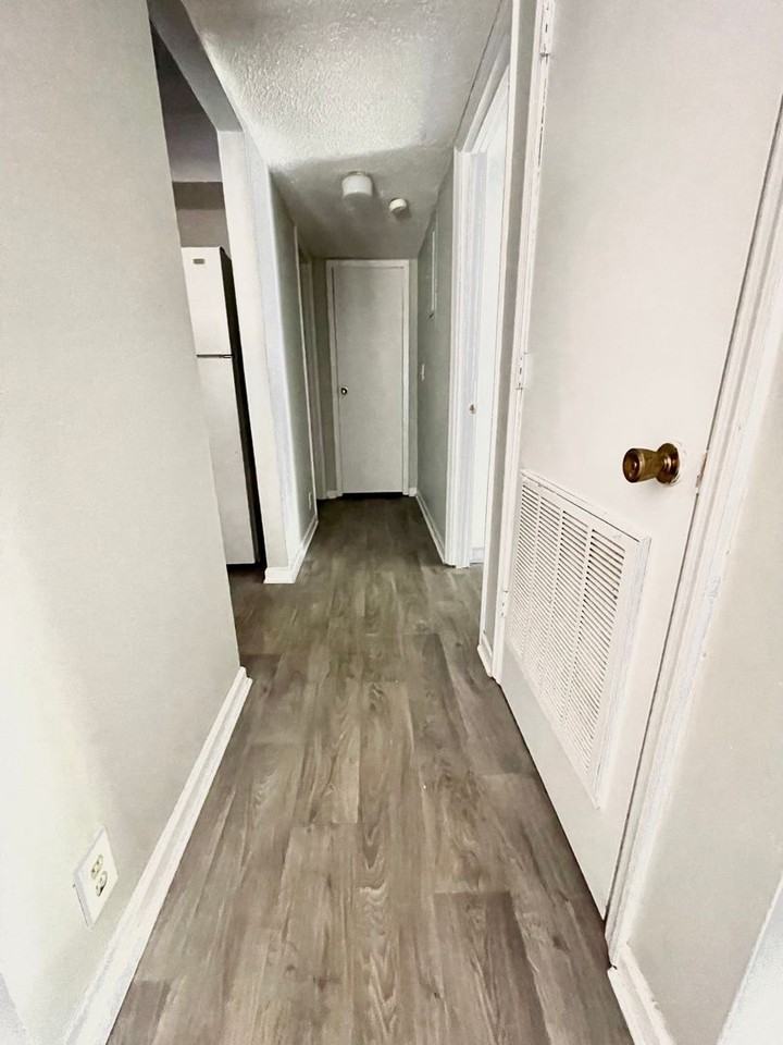 1591 Park City Road - Photo 4 of 20