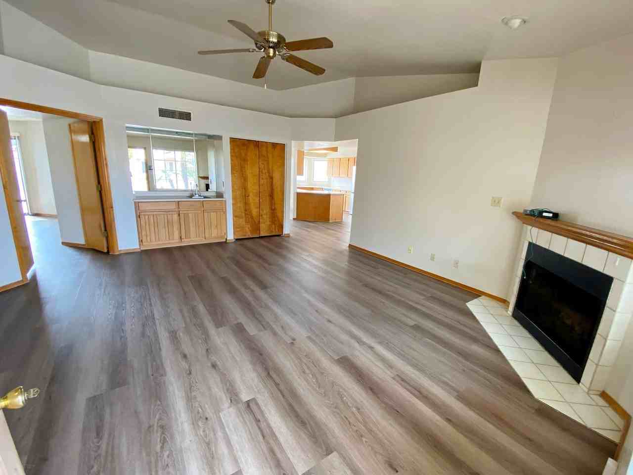 11343 W Townley Ave - Photo 2 of 29
