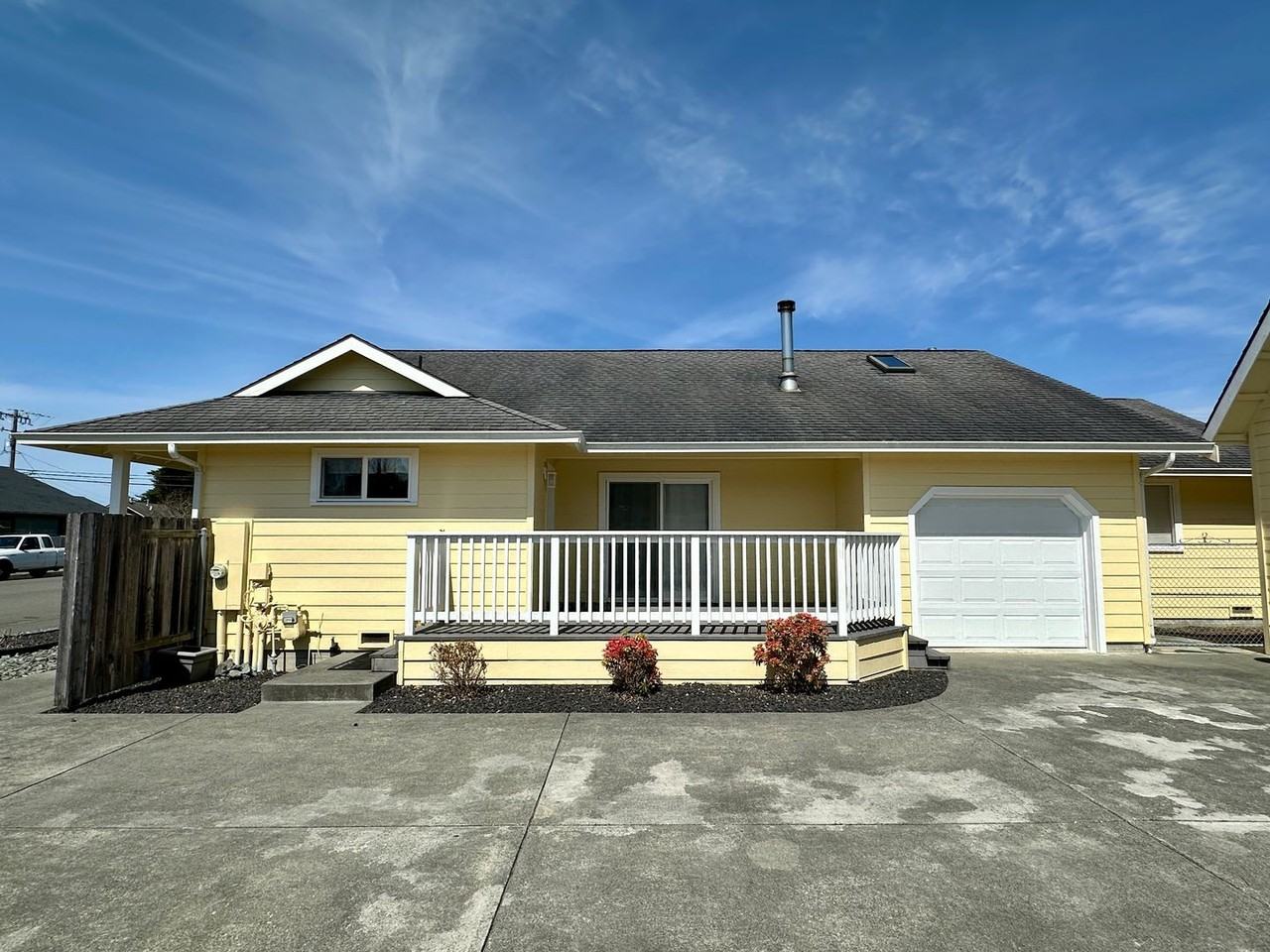 1072 Villa Way - Photo 2 of 23