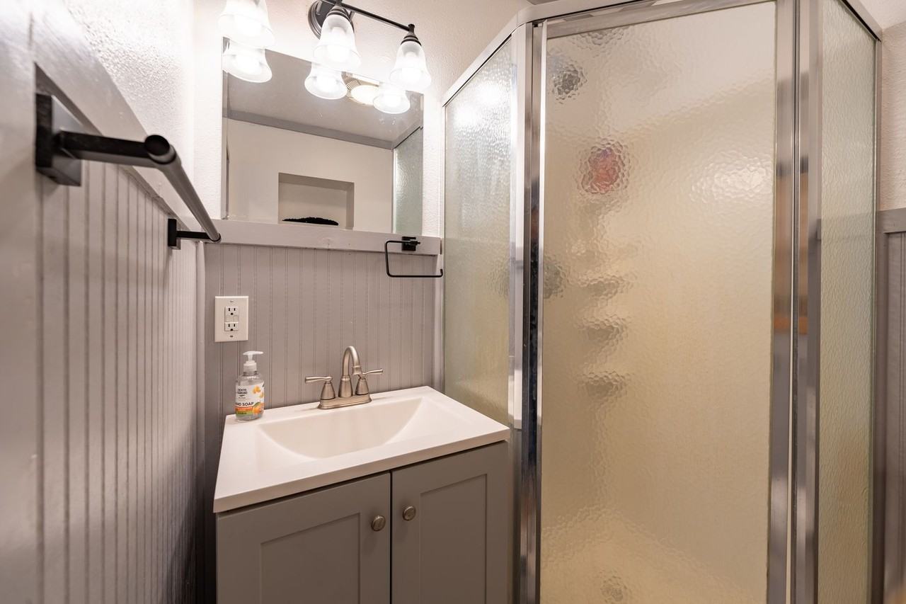 634 Cloud Rd - Photo 7 of 13
