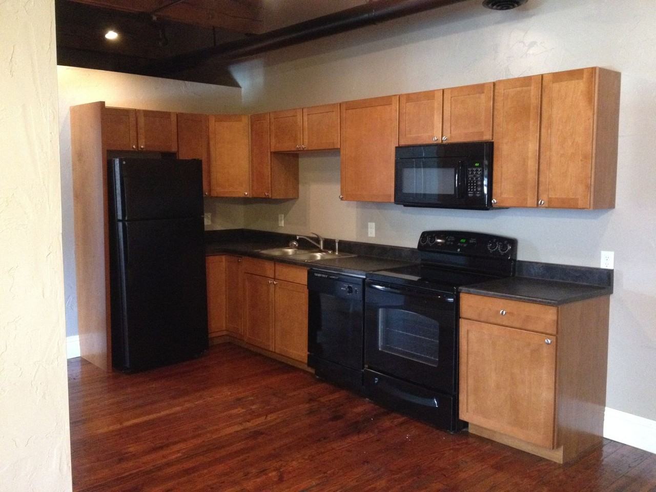 Monroe Street Suites - Photo 4 of 30