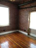 featured image of 1410 Monroe St