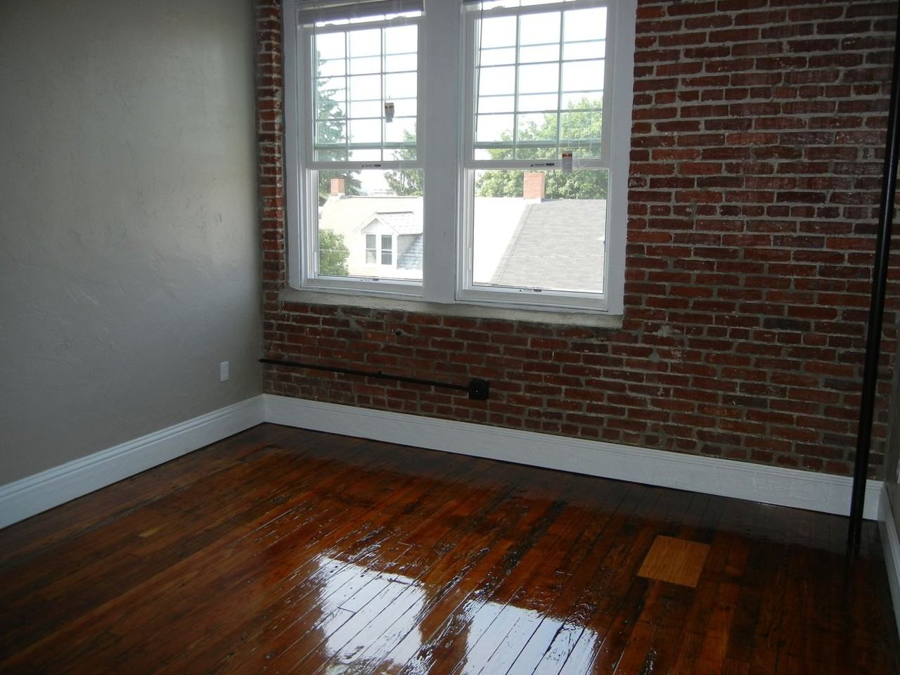Monroe Street Suites - Photo 6 of 30