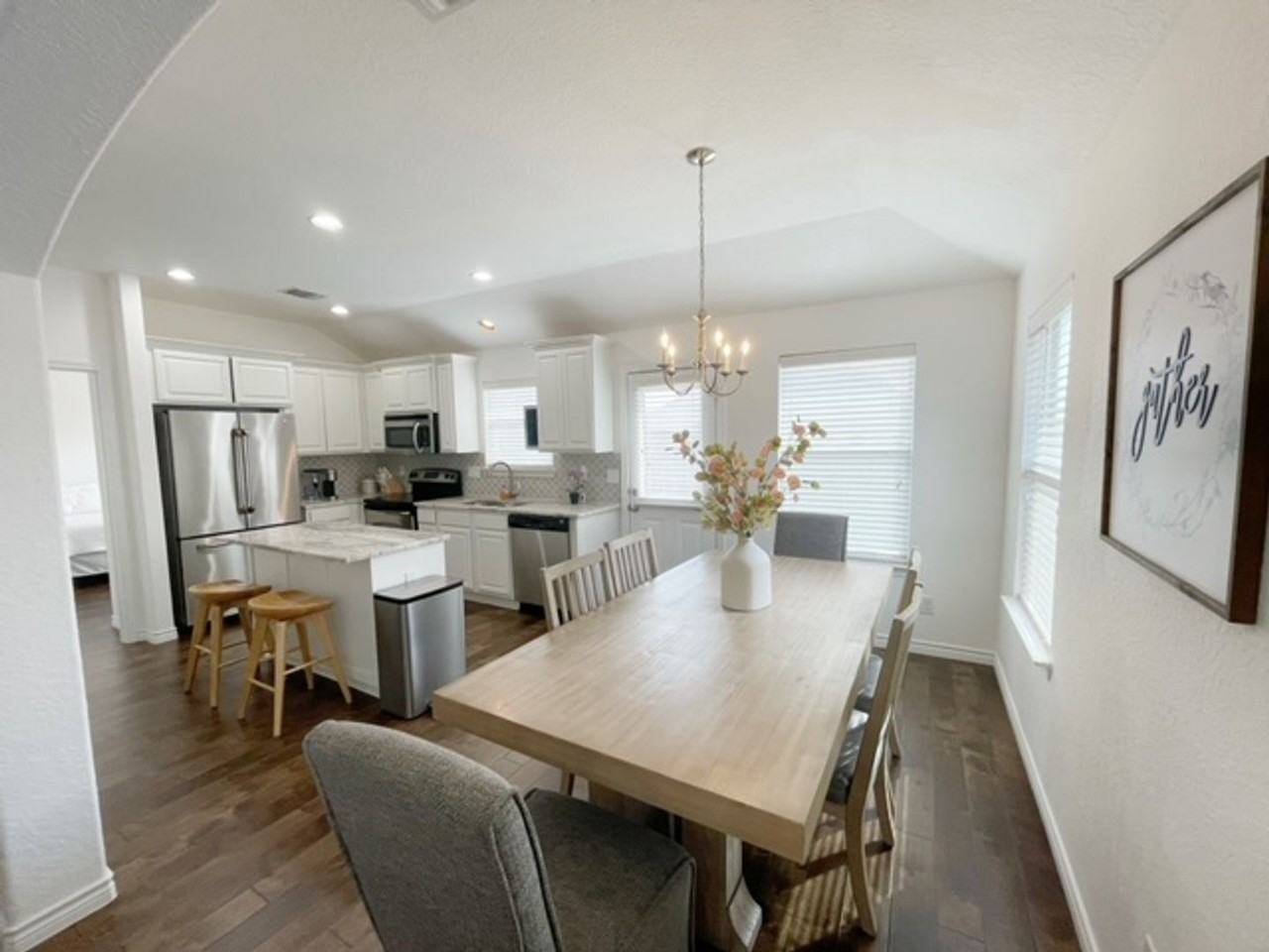 10202 Sun Ml - Photo 7 of 25