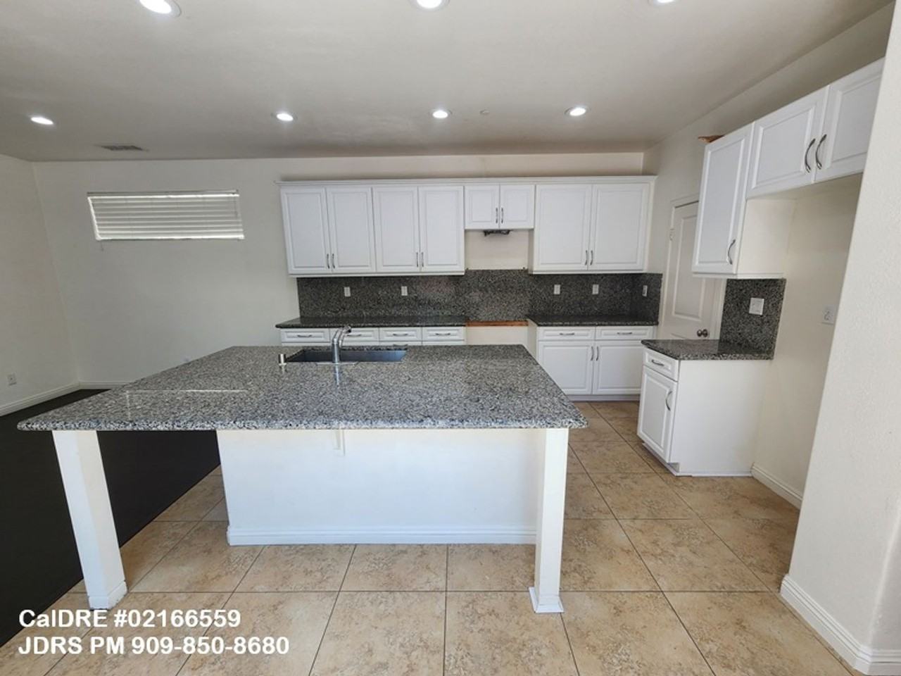 3185 S Hampton Way - Photo 3 of 15