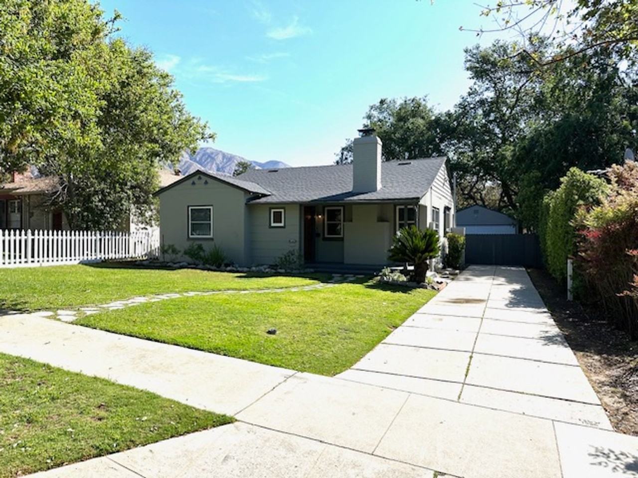 1174 Bella Vista Ave - Photo 2 of 31