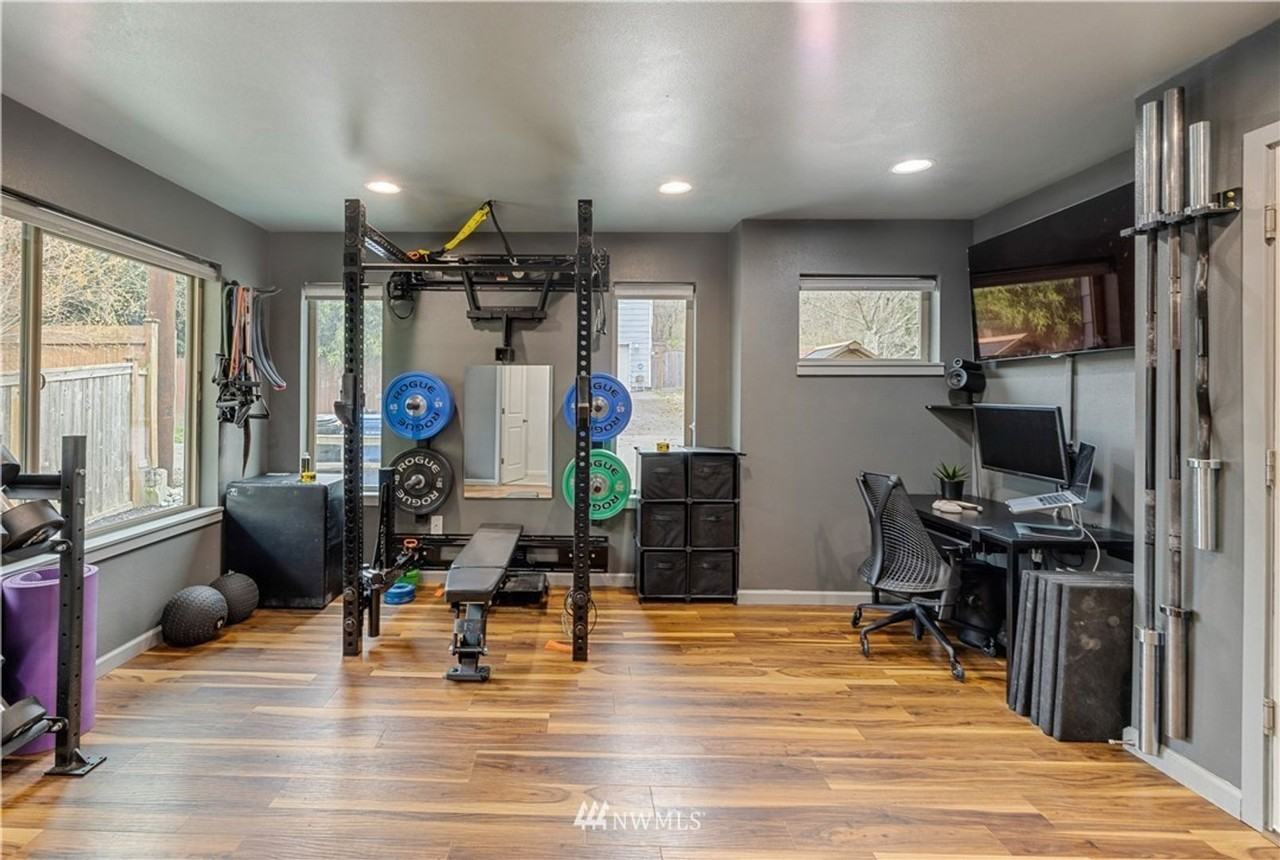 5206 Delridge Way Sw - Photo 4 of 28