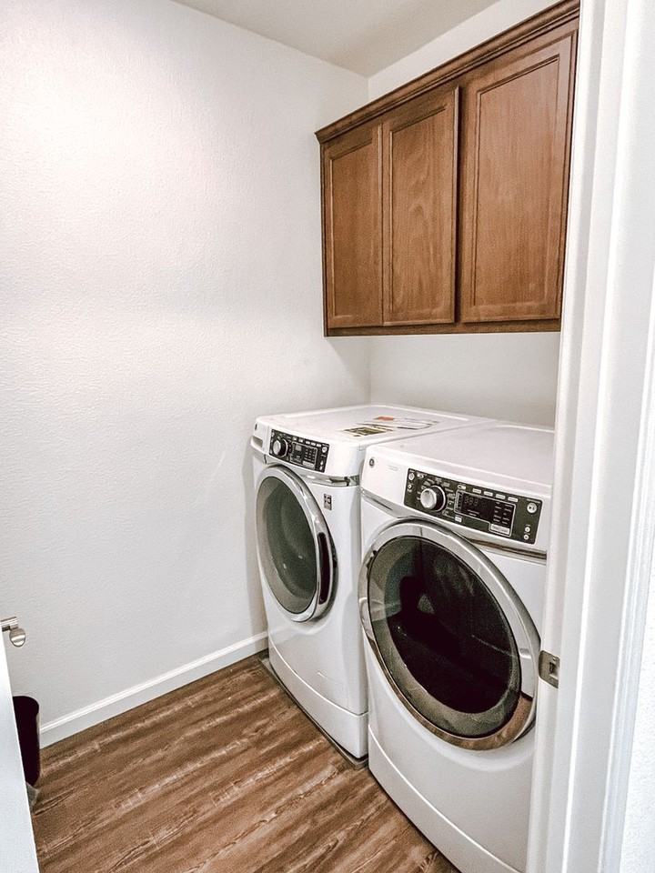 2297 Central Pkwy - Photo 6 of 16
