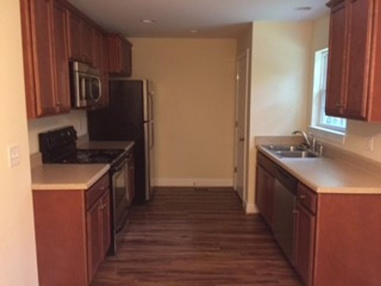 1116A Greenwood Ave - Photo 4 of 5