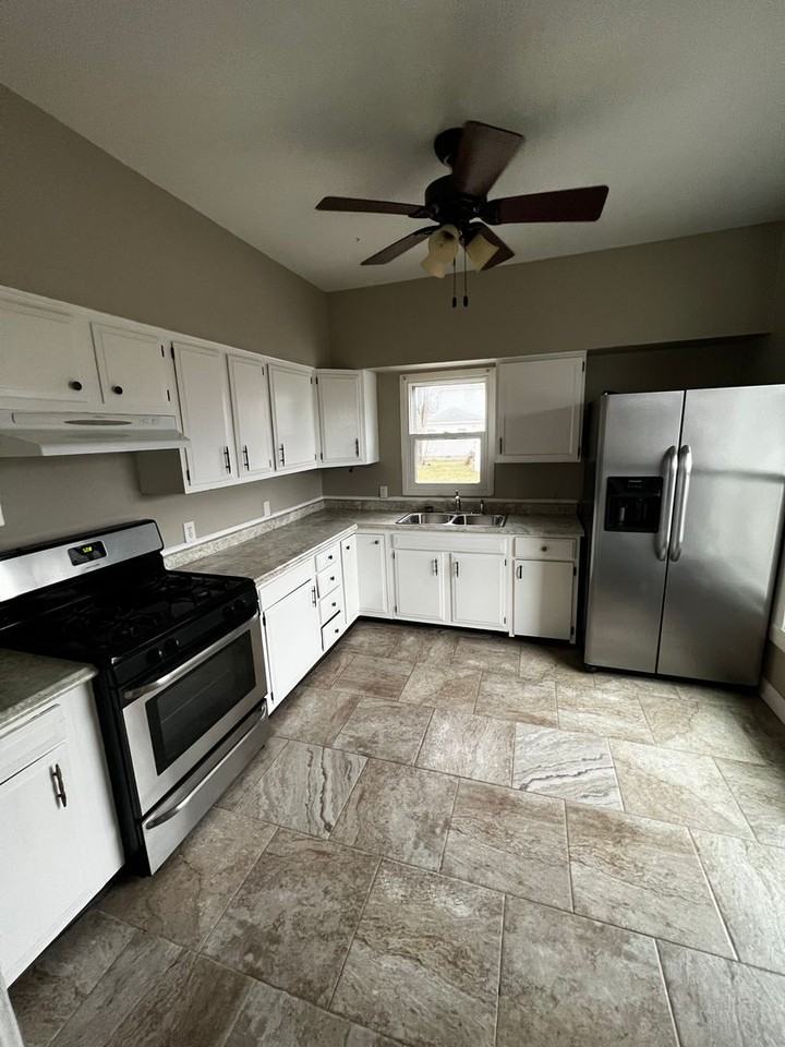 4519 4th Ave - Photo 6 of 9