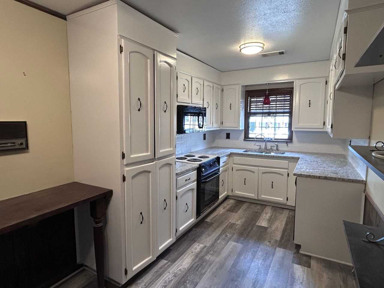 5107 Briarcliff Dr - Photo 4 of 32