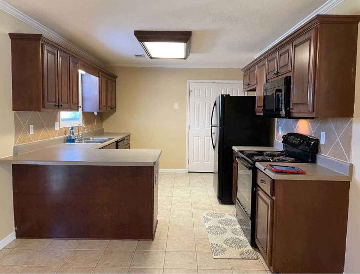 21 Mulbury Cv - Photo 2 of 23