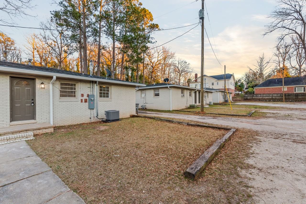 307 Springdale Dr - Photo 3 of 15