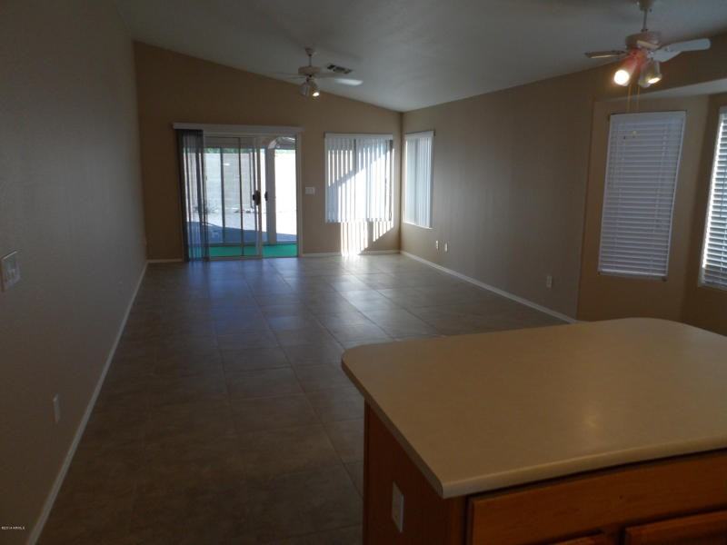 9212 W Canyon Dr - Photo 3 of 7