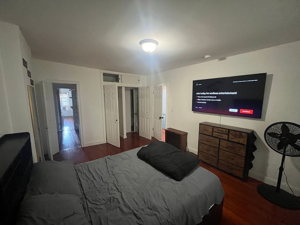 579 Putnam Ave - Photo 2 of 14