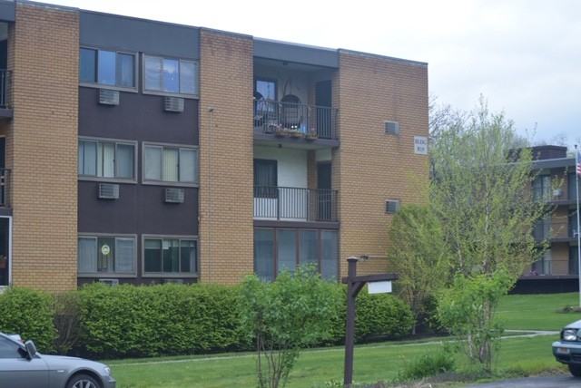 Country Club Apartments - Photo 5 of 38