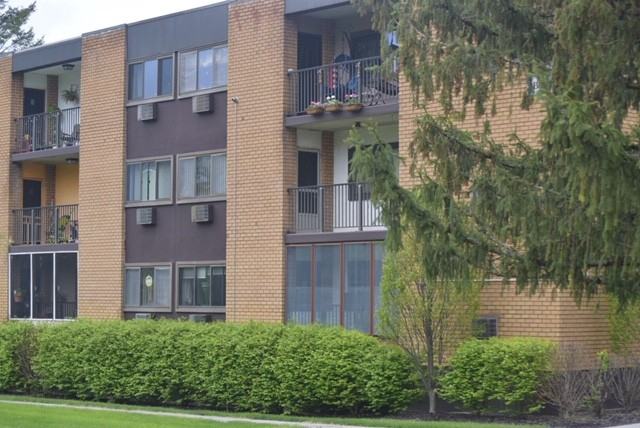 Country Club Apartments - Photo 7 of 38