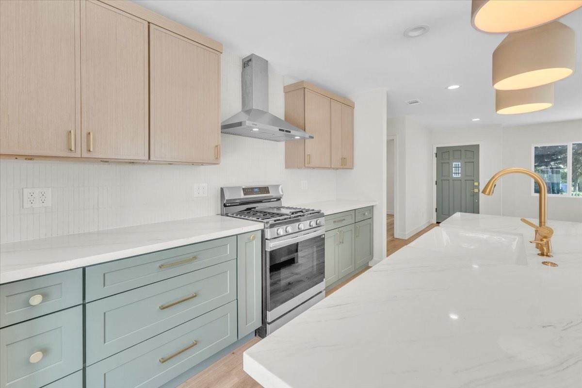 5215 Selmaraine Dr #NA - Photo 2 of 24