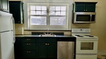 featured image of 147 College St N #3