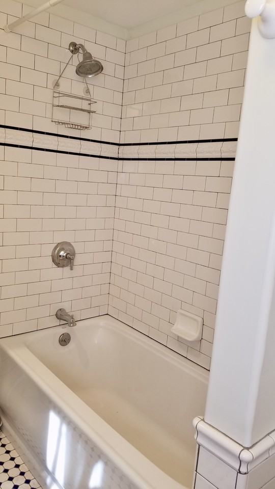 147 College St N #3 - Photo 5 of 15