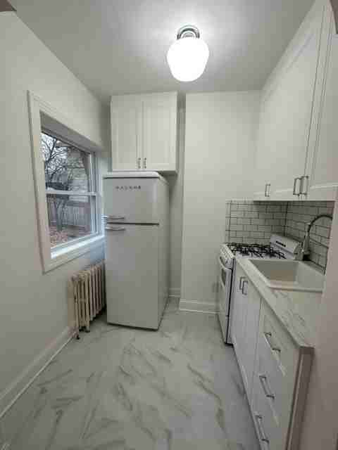 2203 Regent St #1 - Photo 5 of 8